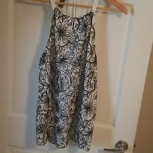 White and black xlarge inc top